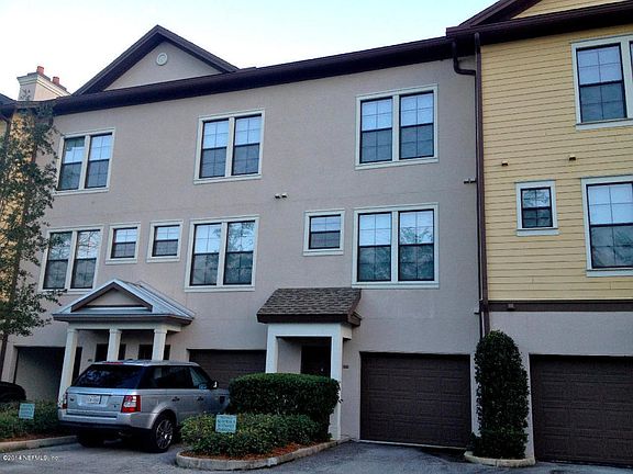 2nd image of 9823 Tapestry Park Cir Unit 403