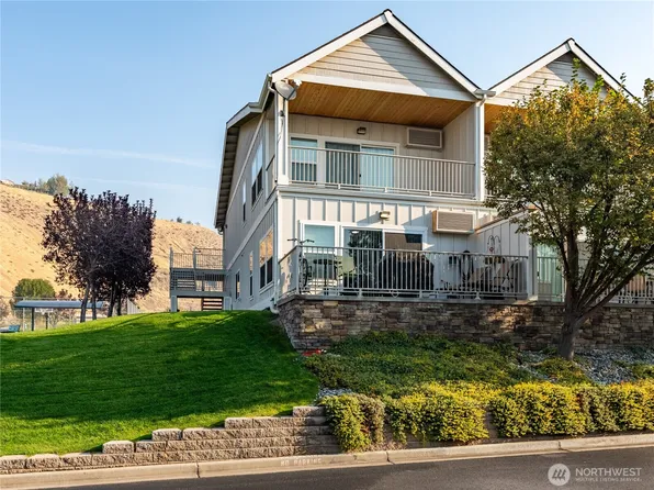 23772 Crescent Bay Drive NW #107, Quincy, WA 98848
