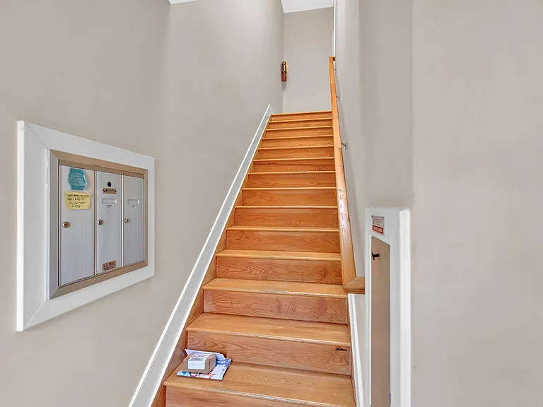 1301 Adams St NE #C — Photo 3