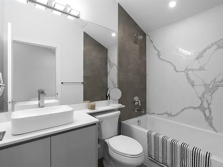 2881 Georgia St E — Photo 10