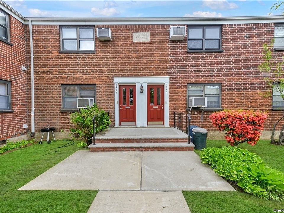 1st image of 17-93 166th St #315
