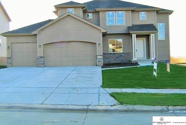 1st image of 21349 Cobblestone Cir