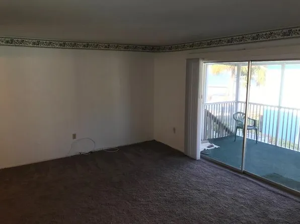 3715 42nd Way S Unit L, Saint Petersburg, FL 33711
