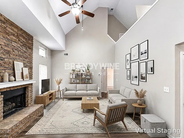 3 bed, 2.0 bath, 1820 sqft, $2,195 — Photo 3