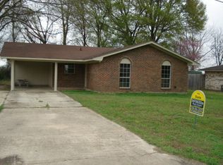 304 Claudine St, Tallulah, LA 71282