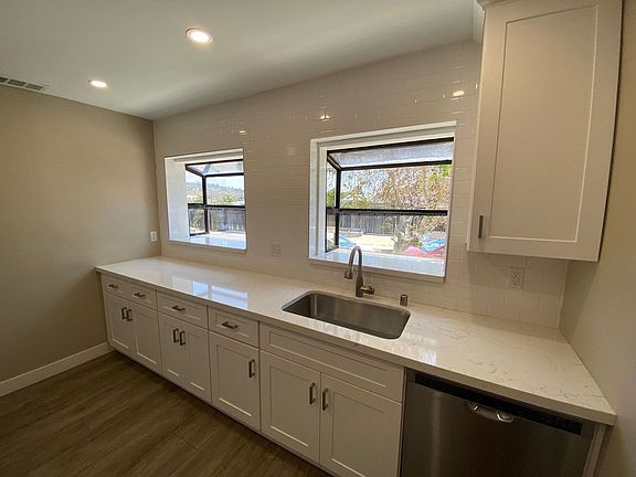 5th image of 5136 Brockbank Pl
