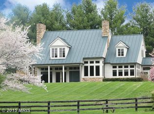 10793 Crest Hill Rd, Marshall, VA 20115