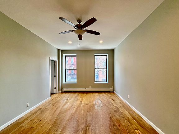 3rd image of 350 Franklin Ave APT 2