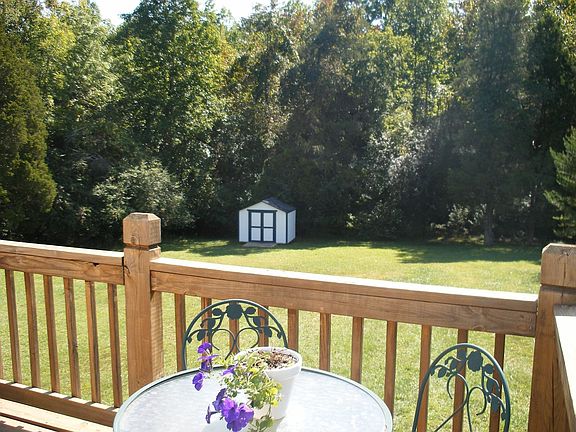 5th image of 112 Mayfield Dr