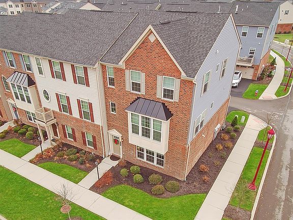 4th image of 246 Thornapple Ln