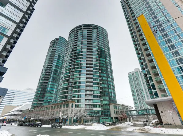 373 Front St W #2510, Toronto, ON M5V 3R7