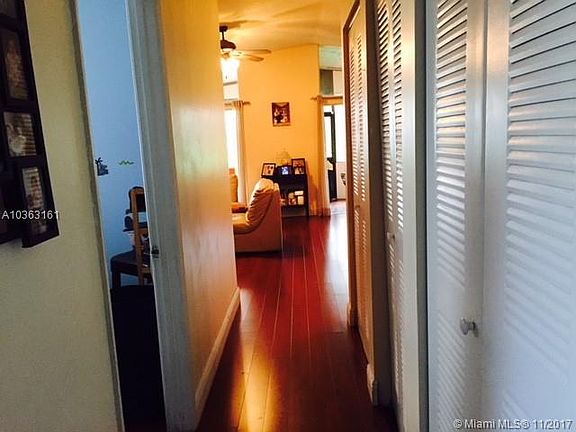 3rd image of 579 Woodgate Cir #A