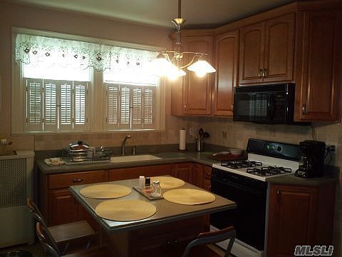 2nd image of 7842 160th St