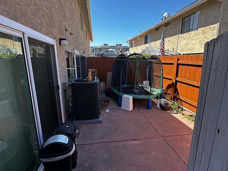 1465 E Lexington Ave #17D — Photo 37