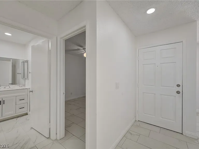 313 Crosswind Way — Photo 37