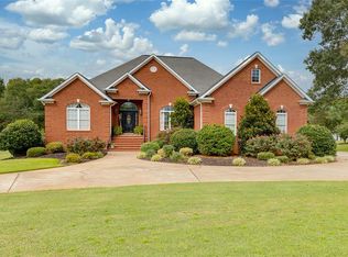 212 Waterfront Dr, Williamston, SC 29697