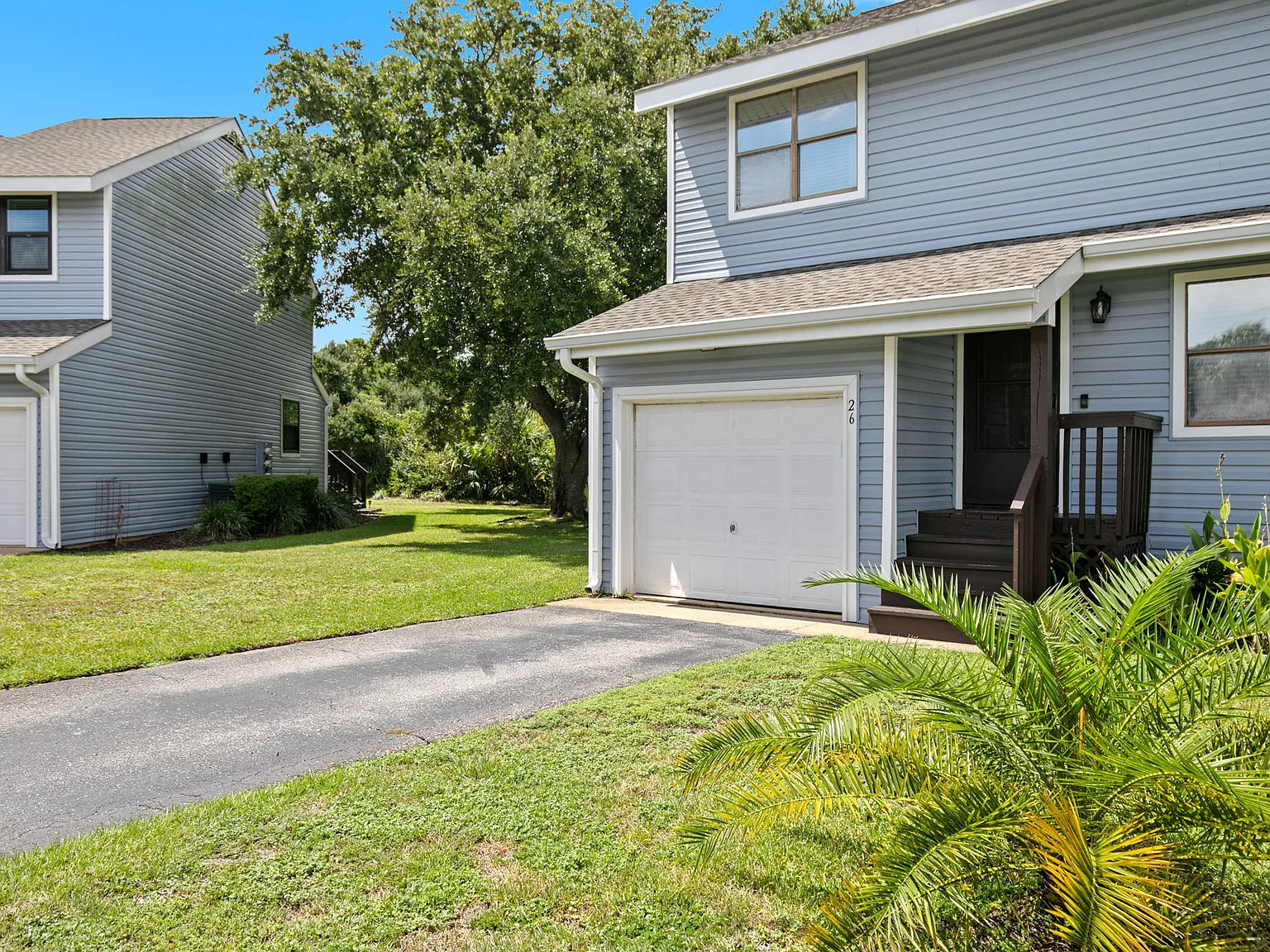 2 bed, 2.5 bath, 1200 sqft, $2,500 — Photo 2