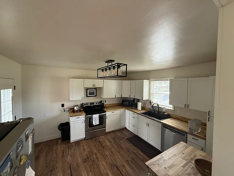 2514 Console Ave — Photo 7