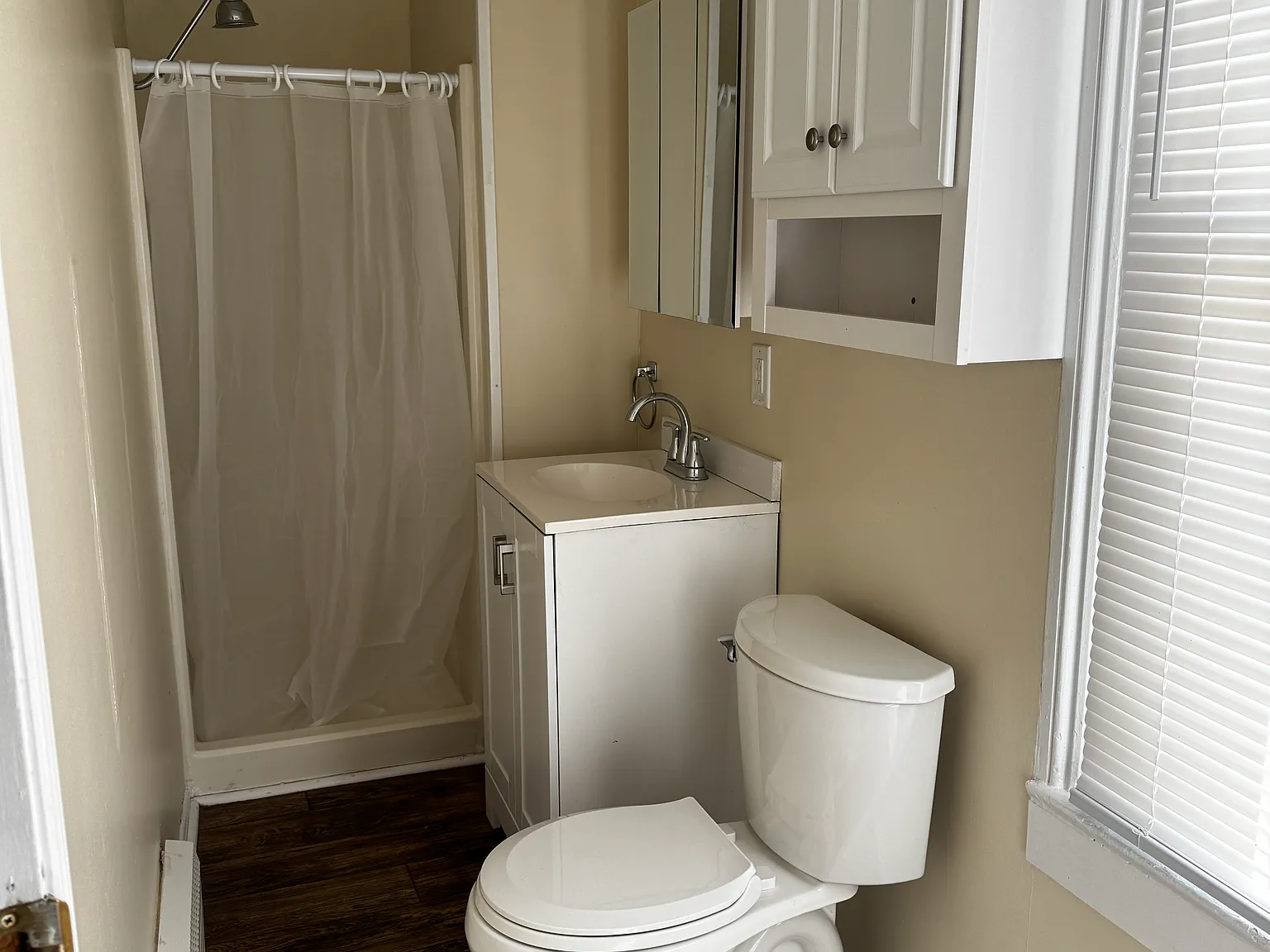 4 bed, 1900 sqft, $1,750 — Photo 4