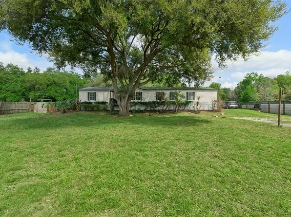 33601 Tammy Ln, Zephyrhills, FL 33543