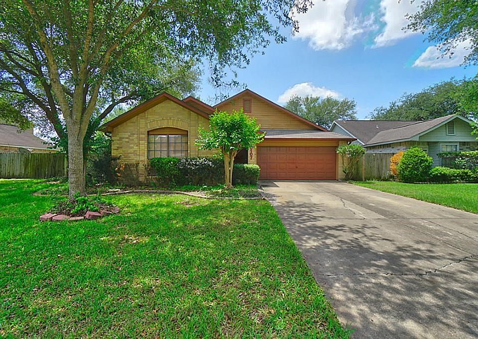 Welcome Home to 10107 Prospect Hill Dr.