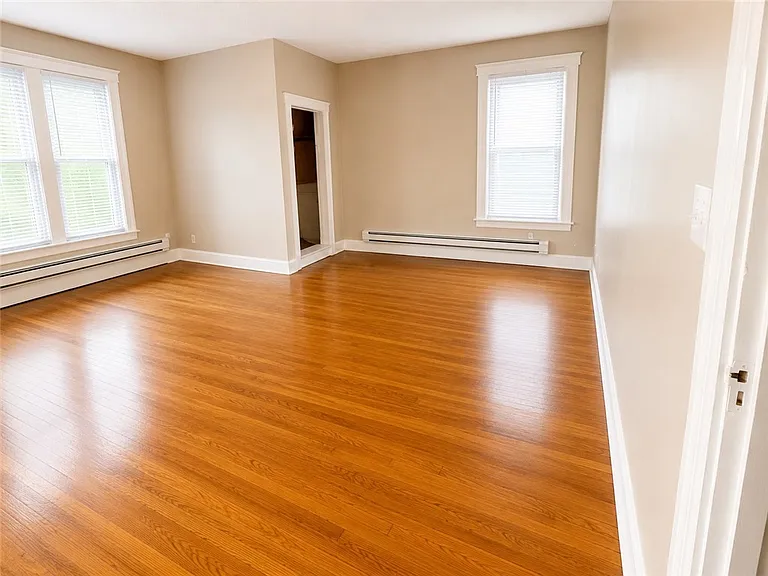 1736 Portland Ave — Photo 6