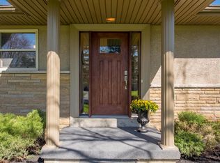 2560 Donna Dr, Columbus, OH