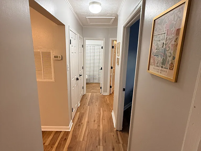 4501 Greenfield Dr — Photo 6