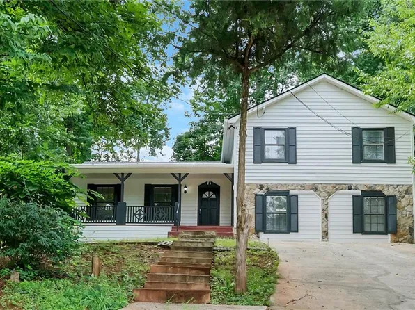 4960 Cold Springs Dr NW, Lilburn, GA 30047