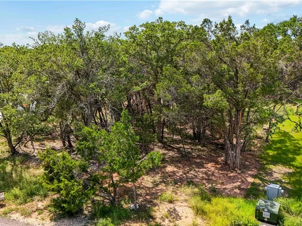 10 Buckeye Ln, Wimberley, TX 78676