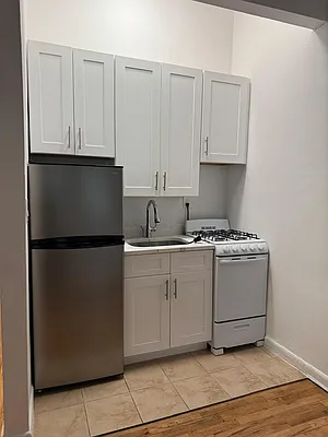 Rented by Manhattan Flats | media 19