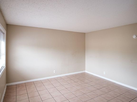 3rd image of 5532 Eskridge St APT 4