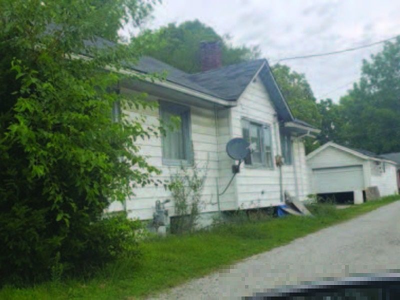 2nd image of 1109 N John St