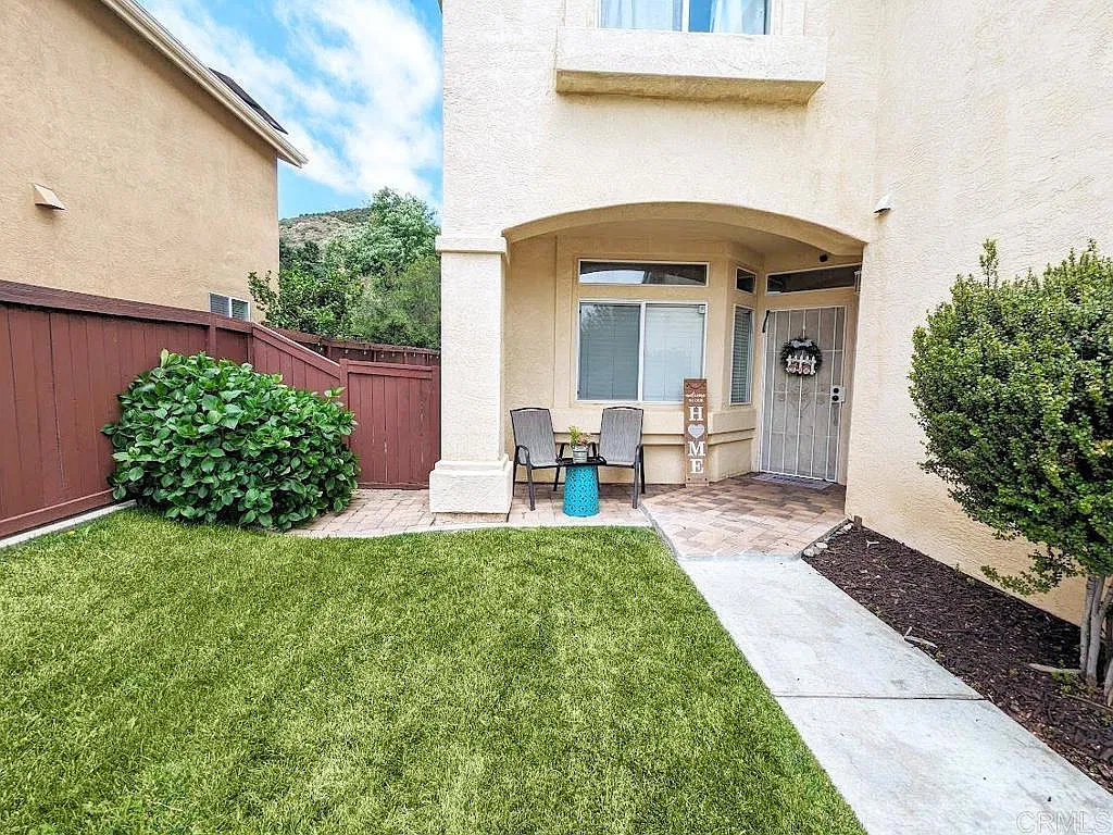 29713 Nandina Dr — Photo 3