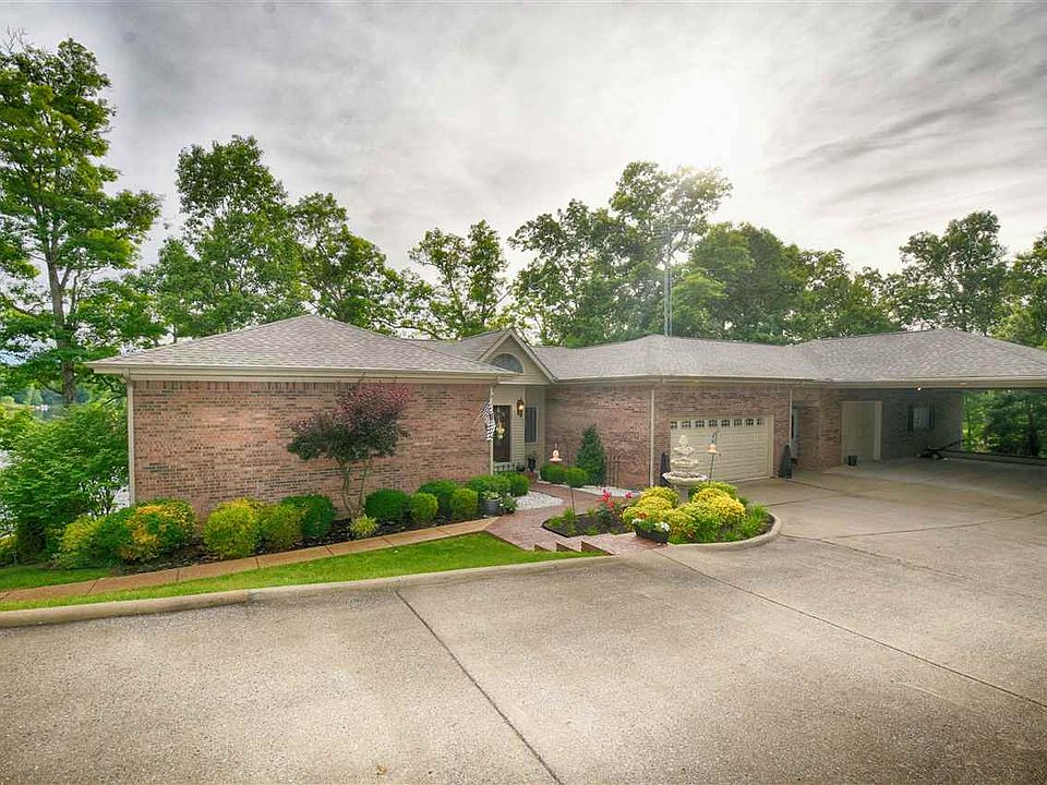 1st image of 126 W Cobblestone Ct
