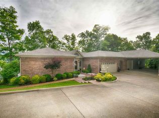 126 W Cobblestone Ct, Kuttawa, KY 42055