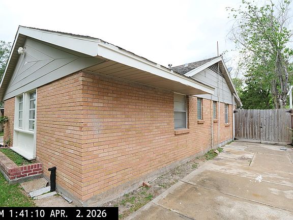4th image of 6406 Scribner Rd