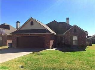 319 Saint Matthias Dr, Carencro, LA 70520