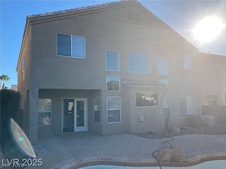 3120 Whispering Canyon Ct — Photo 47