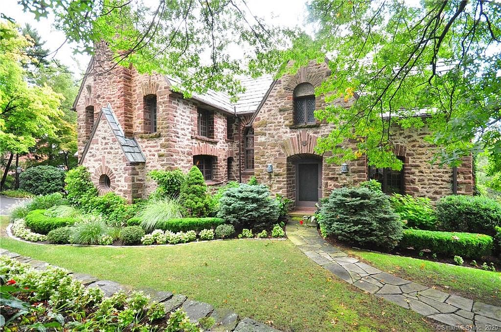 West Hartford House Tour Will Offer Inside Look at 'Vanderbilt Hill'  Neighborhood - We-Ha