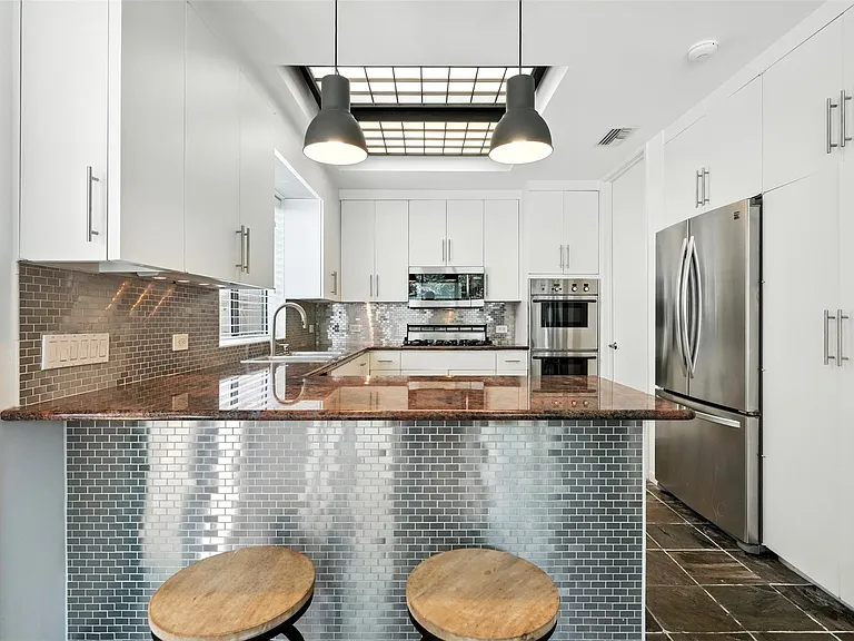 2019 McClendon St — Photo 14