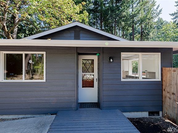 5th image of 18321 Lofty Ct SE