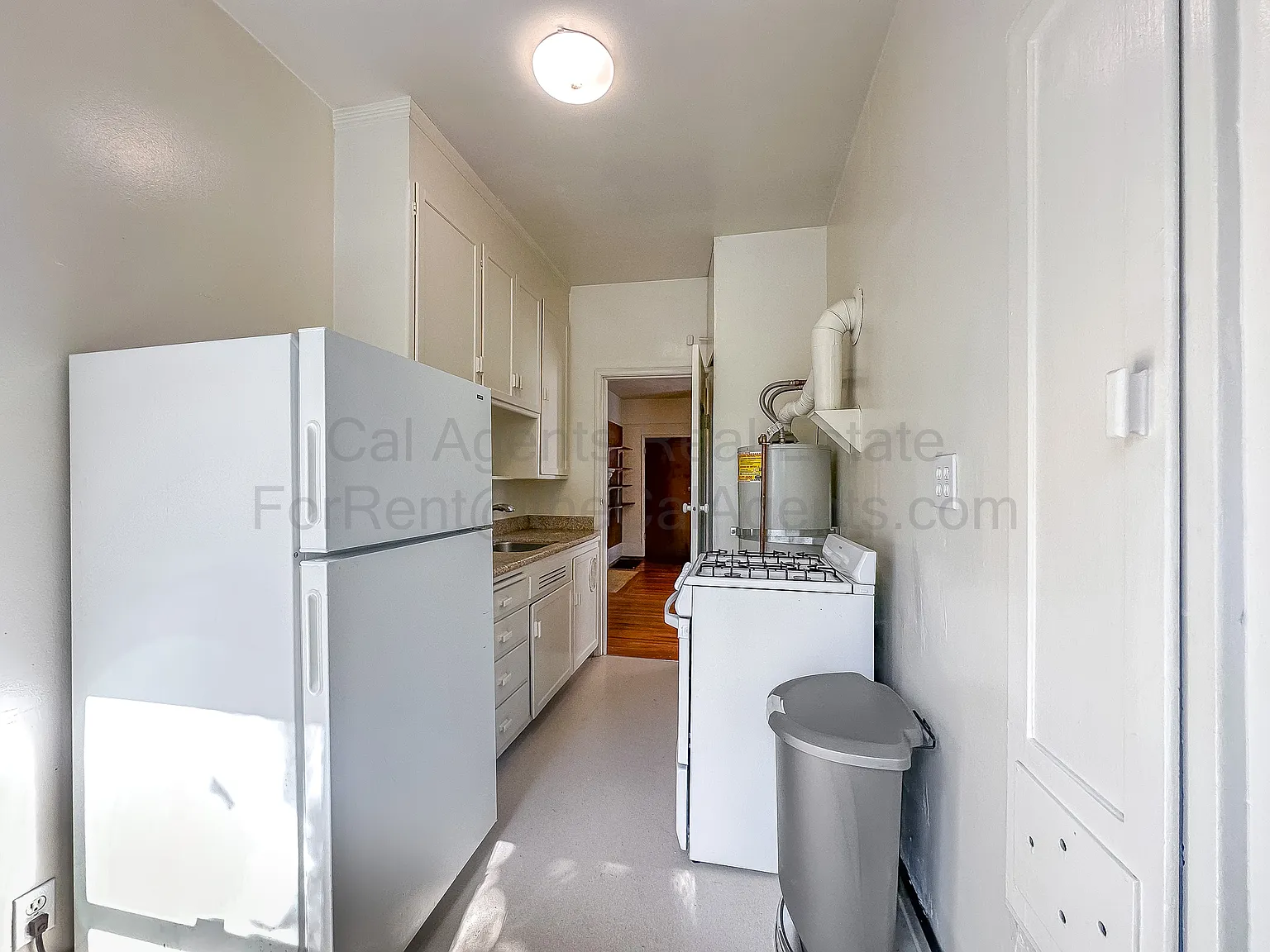 Studio, 327 sqft, $1,750 — Photo 3