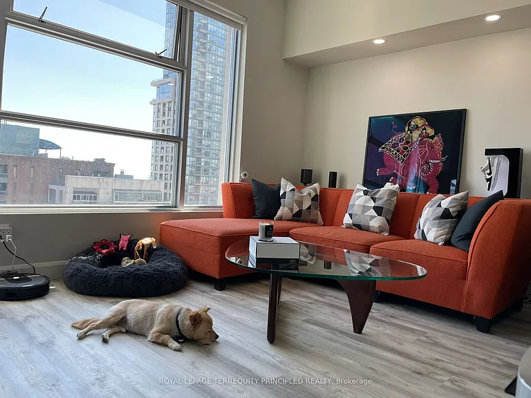 1 King St W #2204 — Photo 2