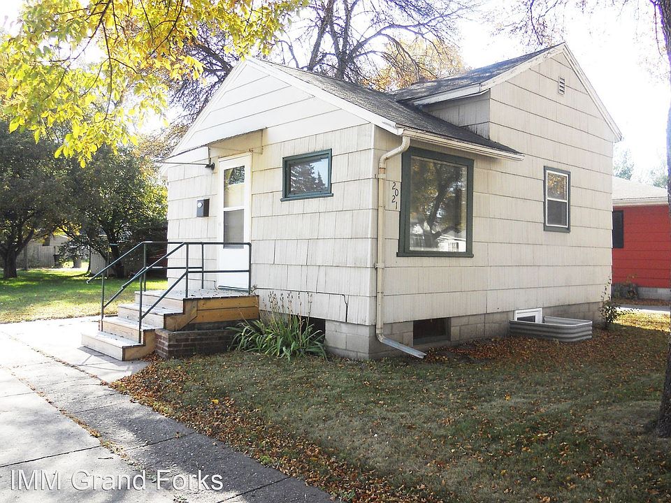 2nd image of 2021 12th Ave N