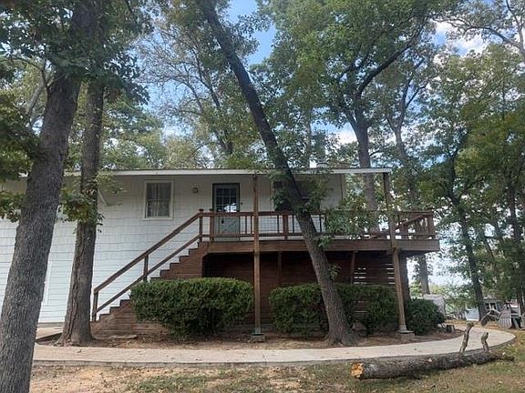2nd image of 149 Skiers Cove Ln