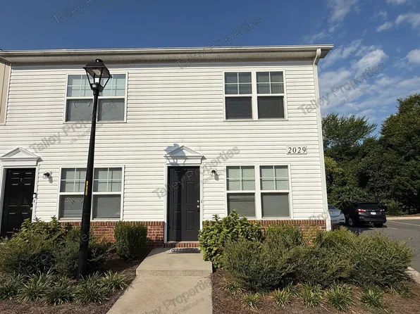 2029 Oakdale Rd APT Z, Charlotte, NC 28216