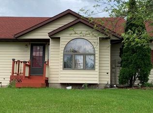 1507 Lone Oak Cir, Fairfield, IA