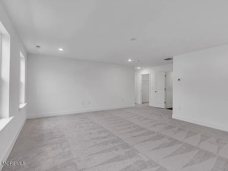 122 Woolley Ct — Photo 41