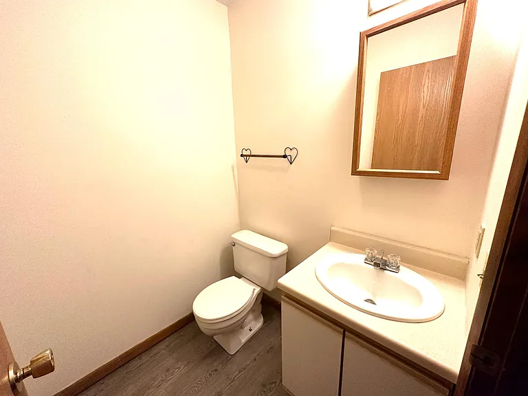 23 Warsaw Ave #22 — Photo 7